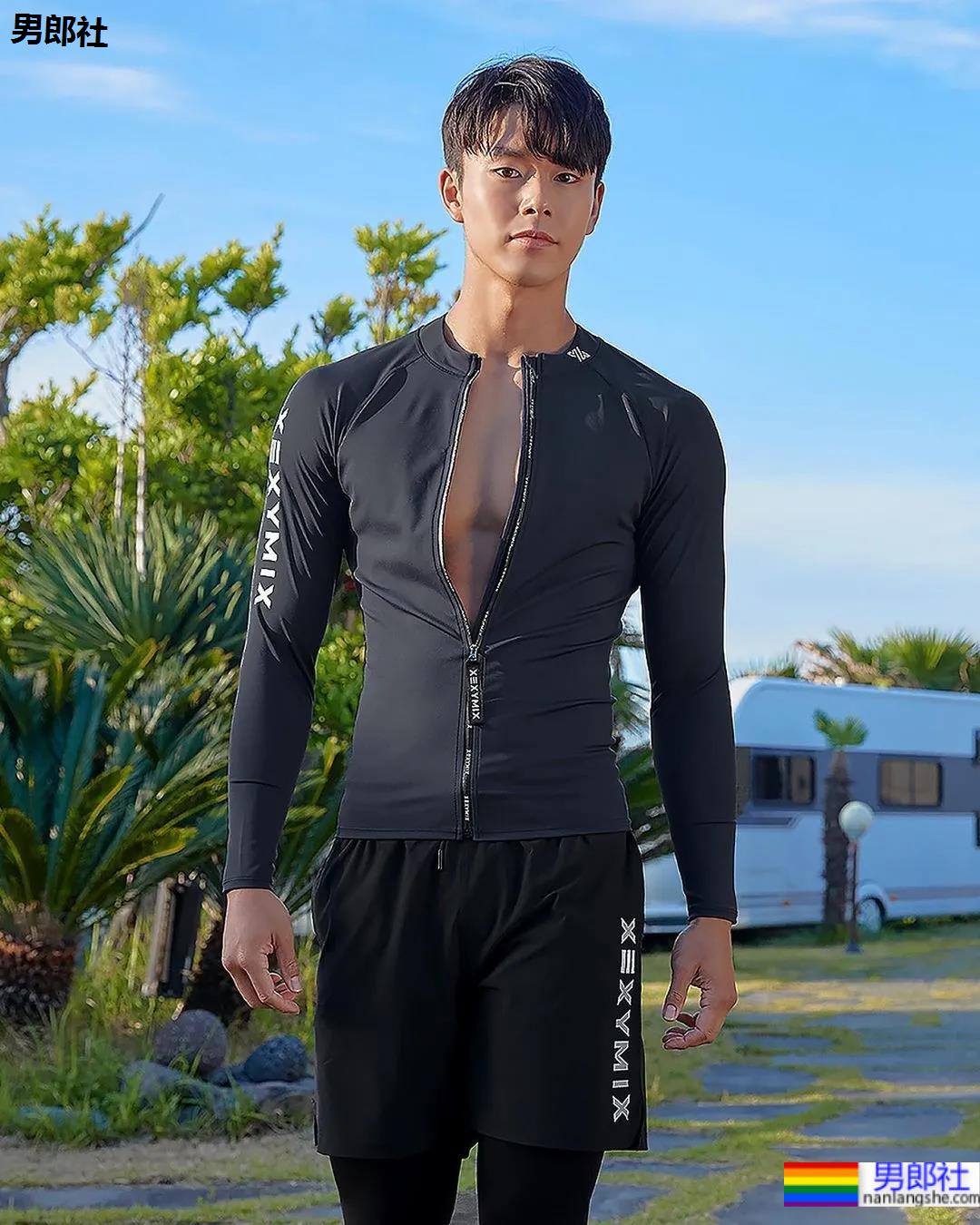 你们要的封面肌肉小哥来了,腱子肉健身私练这身材比例绝了! - 51虹马 你们要的封面肌肉小哥来了,腱子肉健身私练这身材比例绝了! - 51虹马