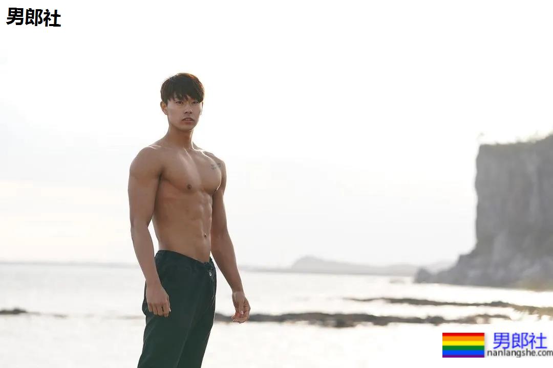 你们要的封面肌肉小哥来了,腱子肉健身私练这身材比例绝了! - 51虹马 你们要的封面肌肉小哥来了,腱子肉健身私练这身材比例绝了! - 51虹马