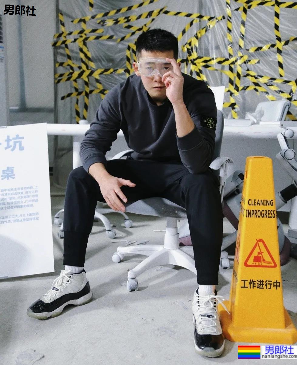 专访192cm山东篮球体育生，这身材这腹肌也太A了吧！ - 51虹马