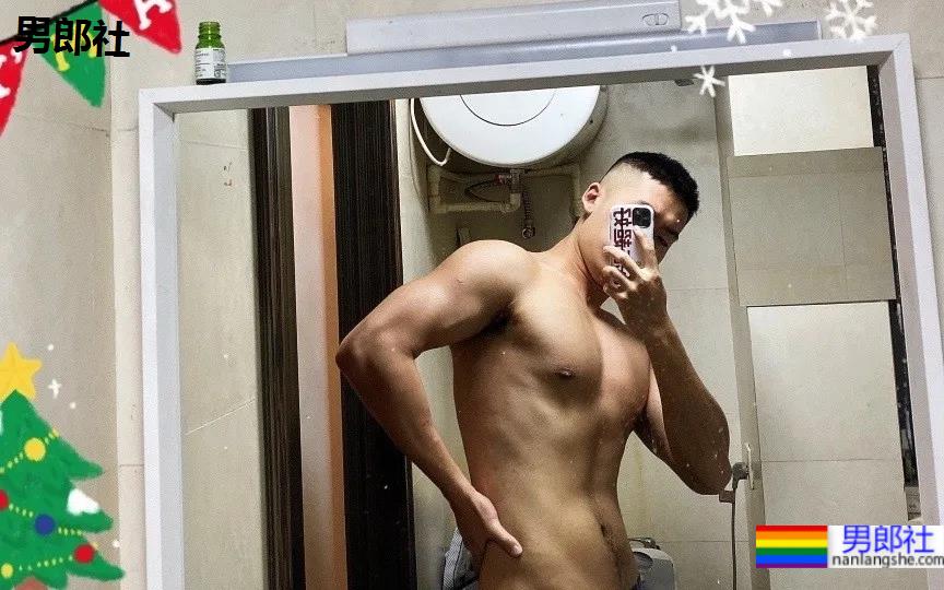 专访192cm山东篮球体育生，这身材这腹肌也太A了吧！ - 51虹马