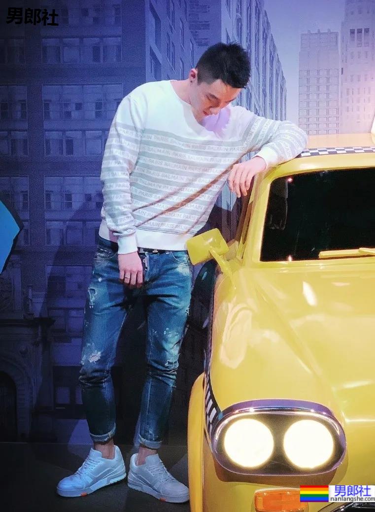 专访山东大帅哥冠宇：成为网红名媛，被别人明码标价是怎样的心情？ - 51虹马