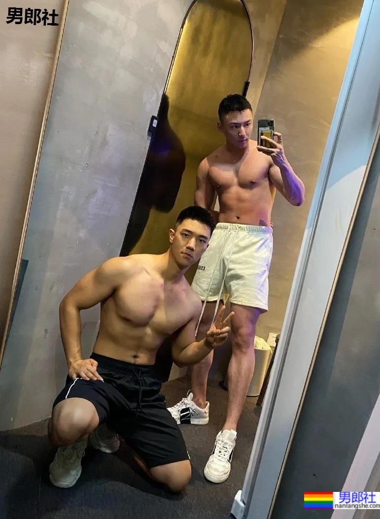 专访山东大帅哥冠宇：成为网红名媛，被别人明码标价是怎样的心情？ - 51虹马