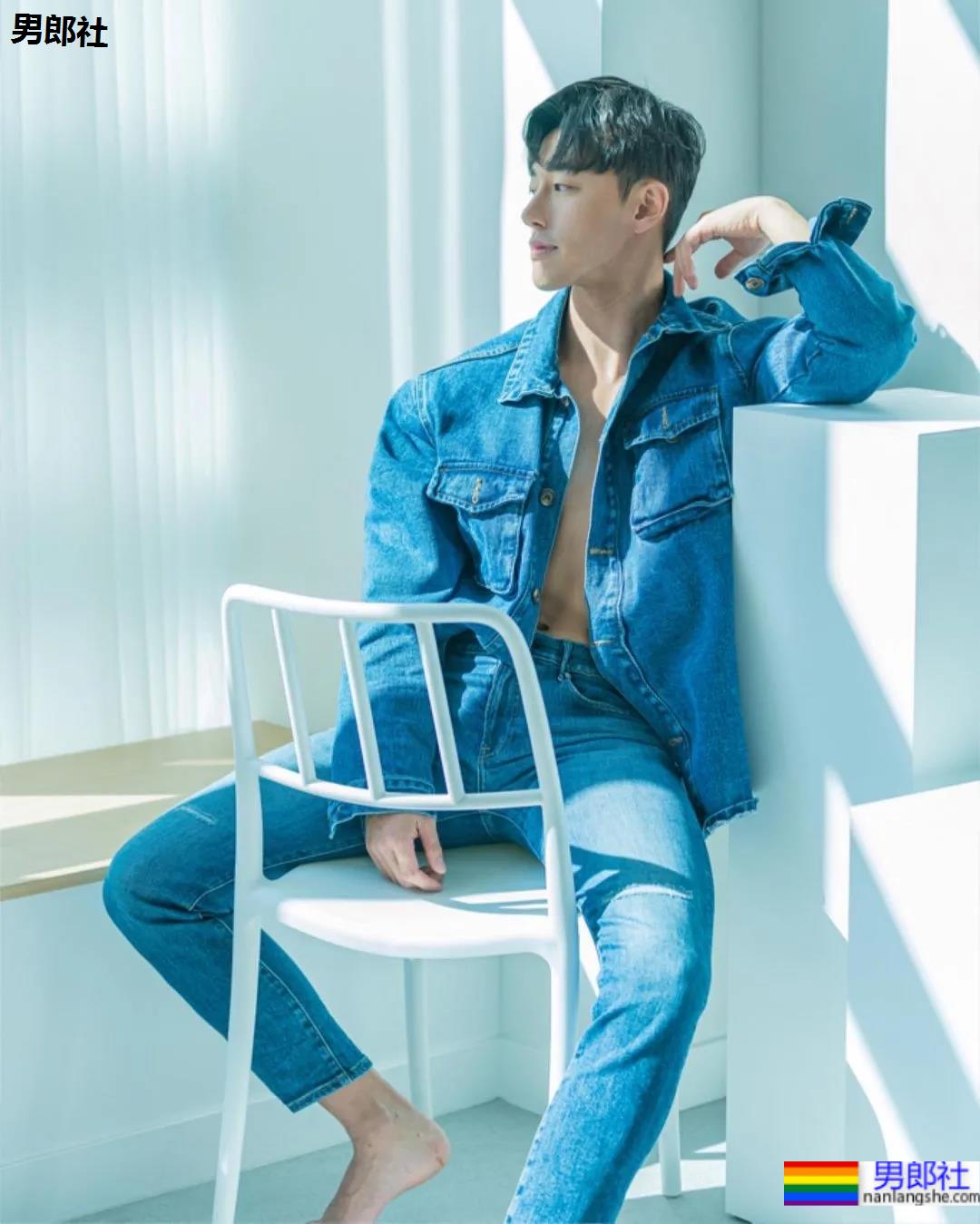 神似南柱赫的足球运动员浴缸拍腹肌大片，他穿紧身裤的样子才是真帅！ - 51虹马