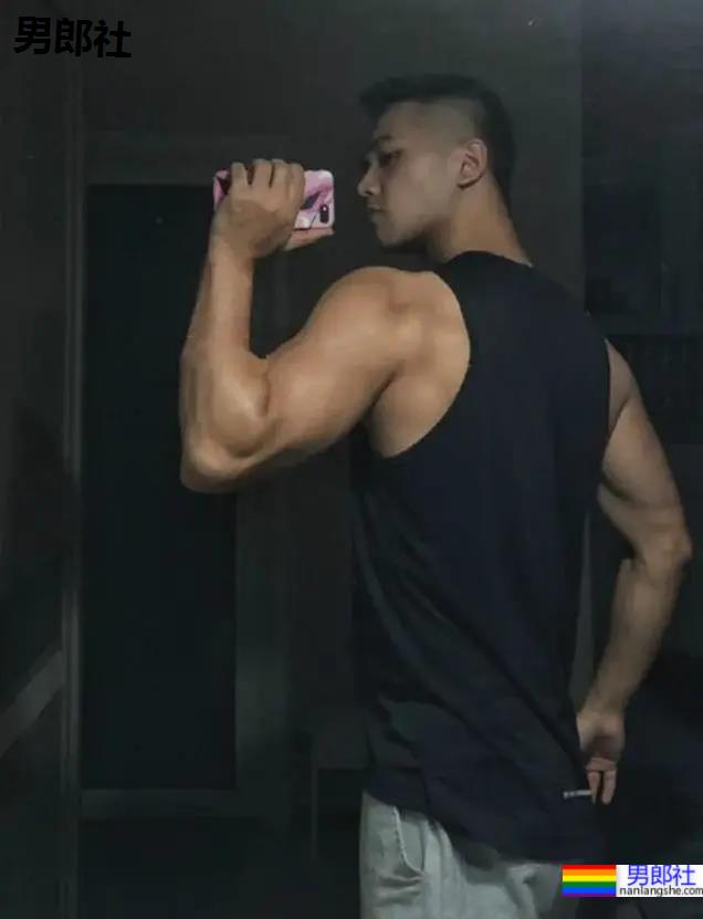 南京21岁的体育生小哥哥，这荷尔蒙炸了！ - 51虹马