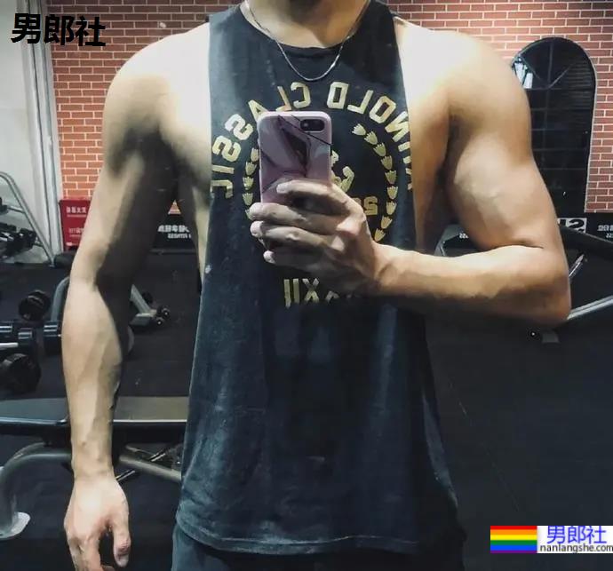 南京21岁的体育生小哥哥，这荷尔蒙炸了！ - 51虹马