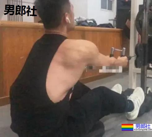 南京21岁的体育生小哥哥，这荷尔蒙炸了！ - 51虹马