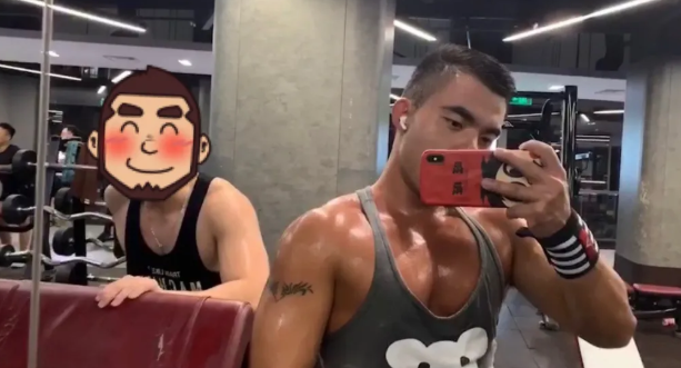 专访推特网黄【性瘾种马】 - 51虹马