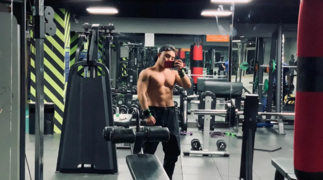 专访推特网黄【性瘾种马】 - 51虹马