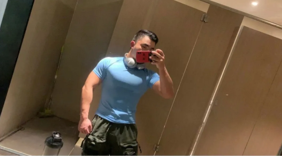 专访推特网黄【性瘾种马】 - 51虹马