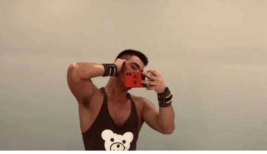 专访推特网黄【性瘾种马】 - 51虹马