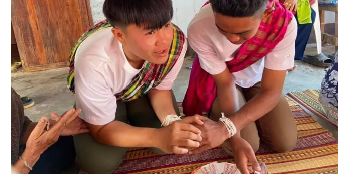 泰高中同性情侣私定终身 家人现身支持超温暖-51虹马