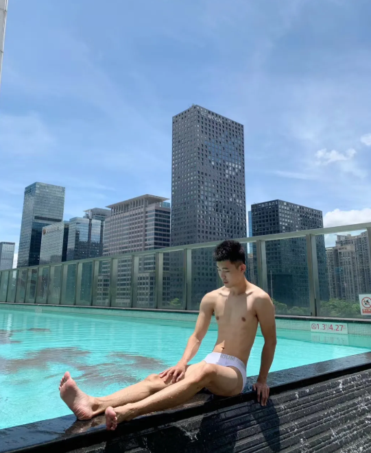 专访推特网黄「小托马斯」 - 51虹马