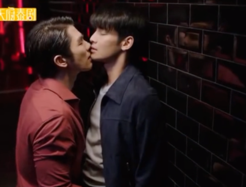 woc！黑道太子爷x锰男保镖，太带感了！ - 51虹马