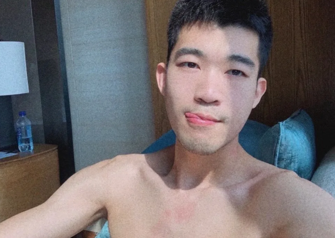 专访推特网黄「小托马斯」 - 51虹马