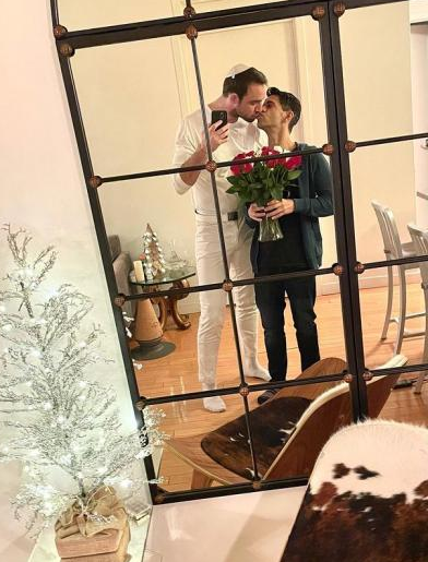 挥别GV风波！《超偶》《新还珠》美男潘杰明甜吻男友晒求婚：他说好！-51虹马