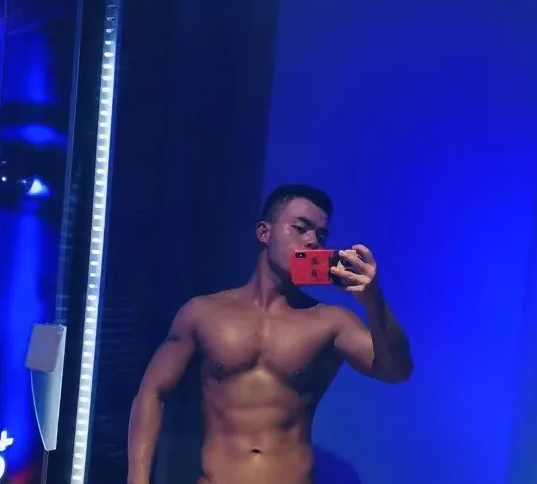 专访推特网黄【性瘾种马】 - 51虹马