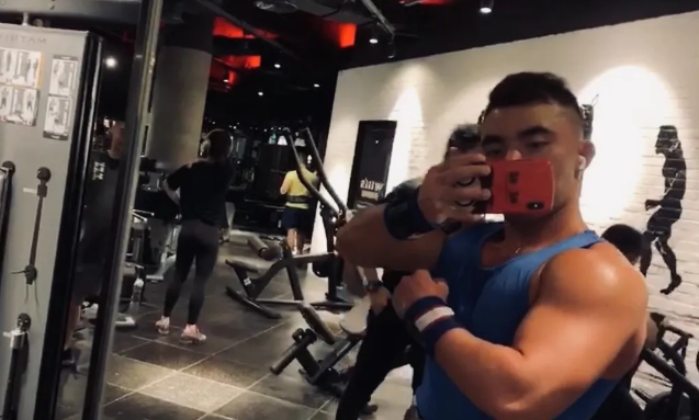 专访推特网黄【性瘾种马】 - 51虹马