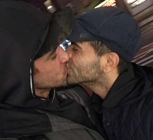 挥别GV风波！《超偶》《新还珠》美男潘杰明甜吻男友晒求婚：他说好！ - 51虹马