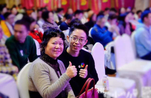 我的儿子是同性恋-51虹马