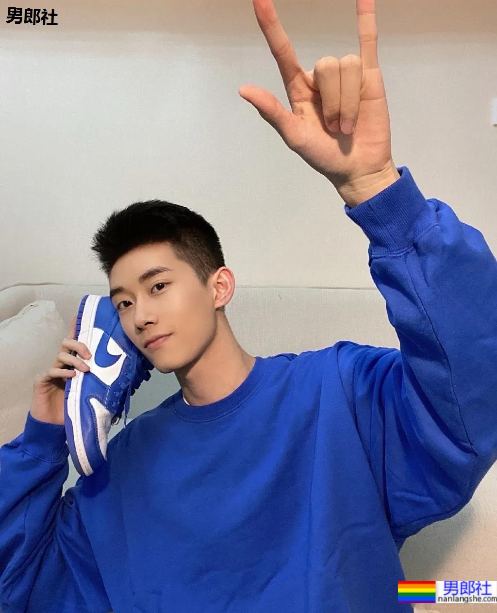 干净帅气的小奶狗，99%会爱上他！ - 51虹马