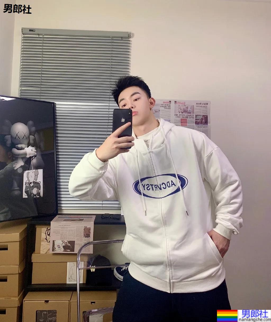 奶凶的短发小奶狗男友，太萌太可爱了！ - 51虹马