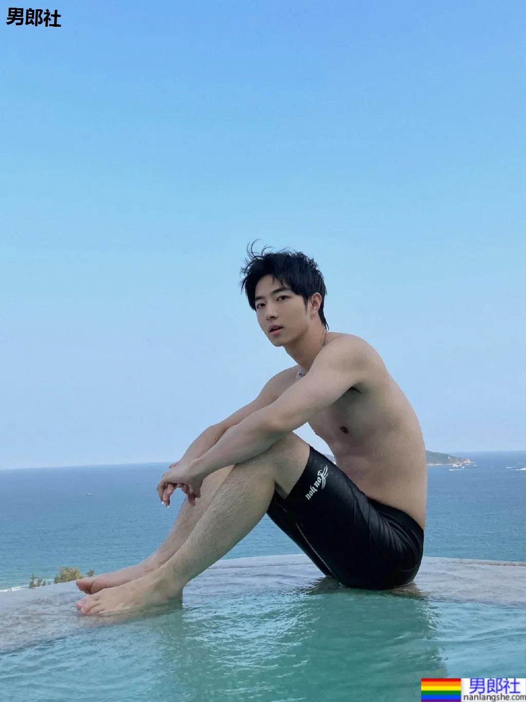 清纯干净的少年感小哥哥，清澈明朗的样子让人心动！ - 51虹马