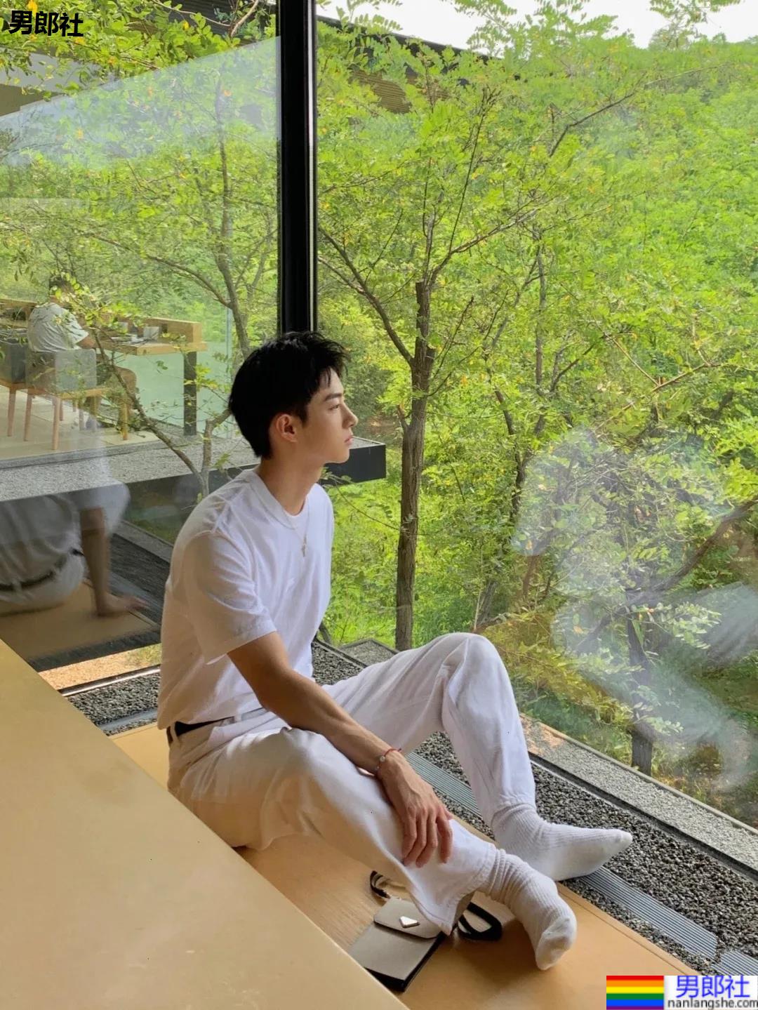 清纯干净的少年感小哥哥，清澈明朗的样子让人心动！ - 51虹马