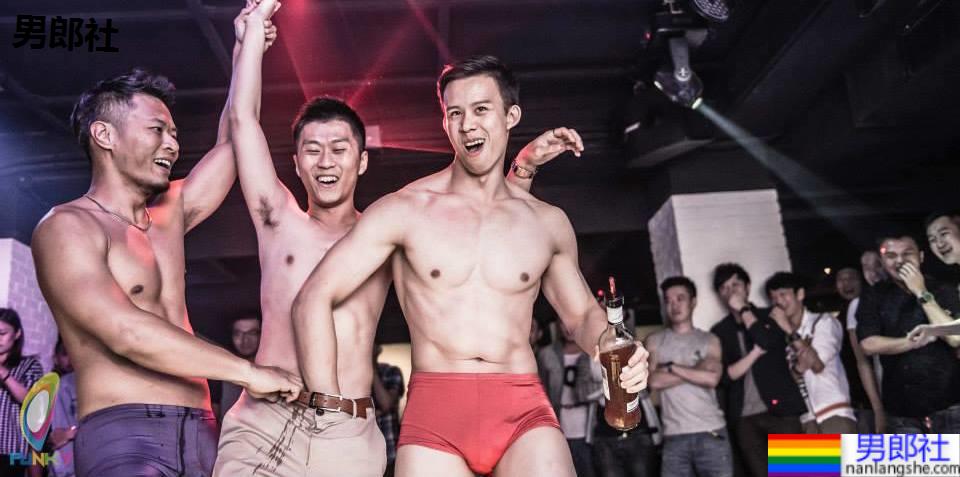 15件直男不愿承认他们做过最Gay的事 看完都想掰弯他们了 - 51虹马