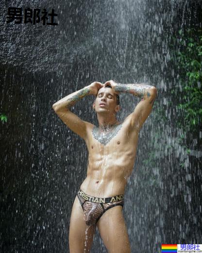 21岁小鲜肉天赋异「柄」超软Q!肉棒自体进洞开创成人片新蓝海 - 51虹马 21岁小鲜肉天赋异「柄」超软Q!肉棒自体进洞开创成人片新蓝海 - 51虹马