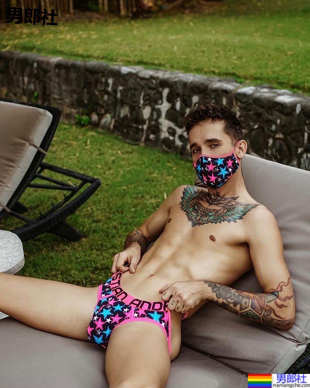 21岁小鲜肉天赋异「柄」超软Q!肉棒自体进洞开创成人片新蓝海 - 51虹马 21岁小鲜肉天赋异「柄」超软Q!肉棒自体进洞开创成人片新蓝海 - 51虹马