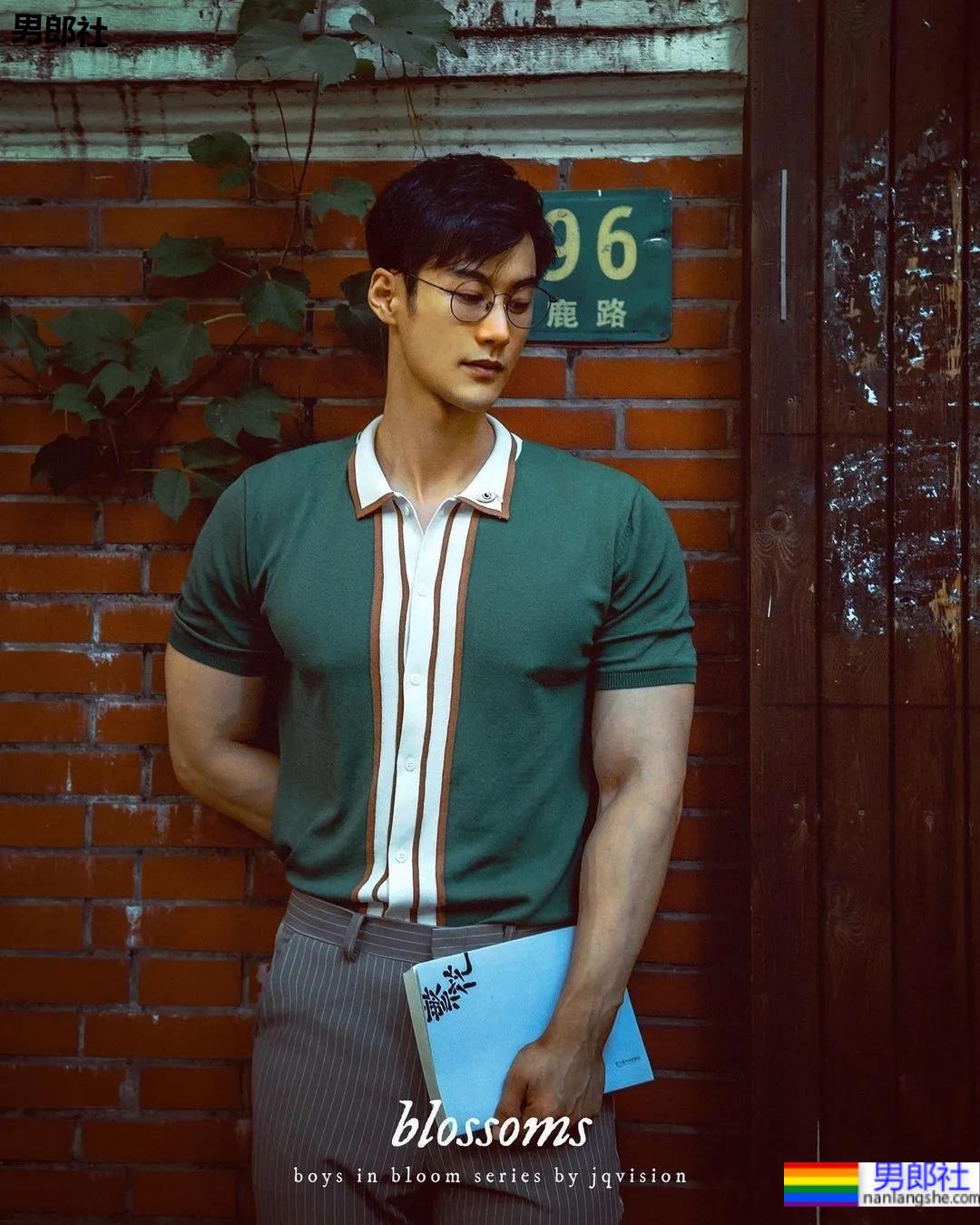 专访牛奶肌网红帅哥：不想被定义为“肉模”，但身材真的太馋了！ - 51虹马