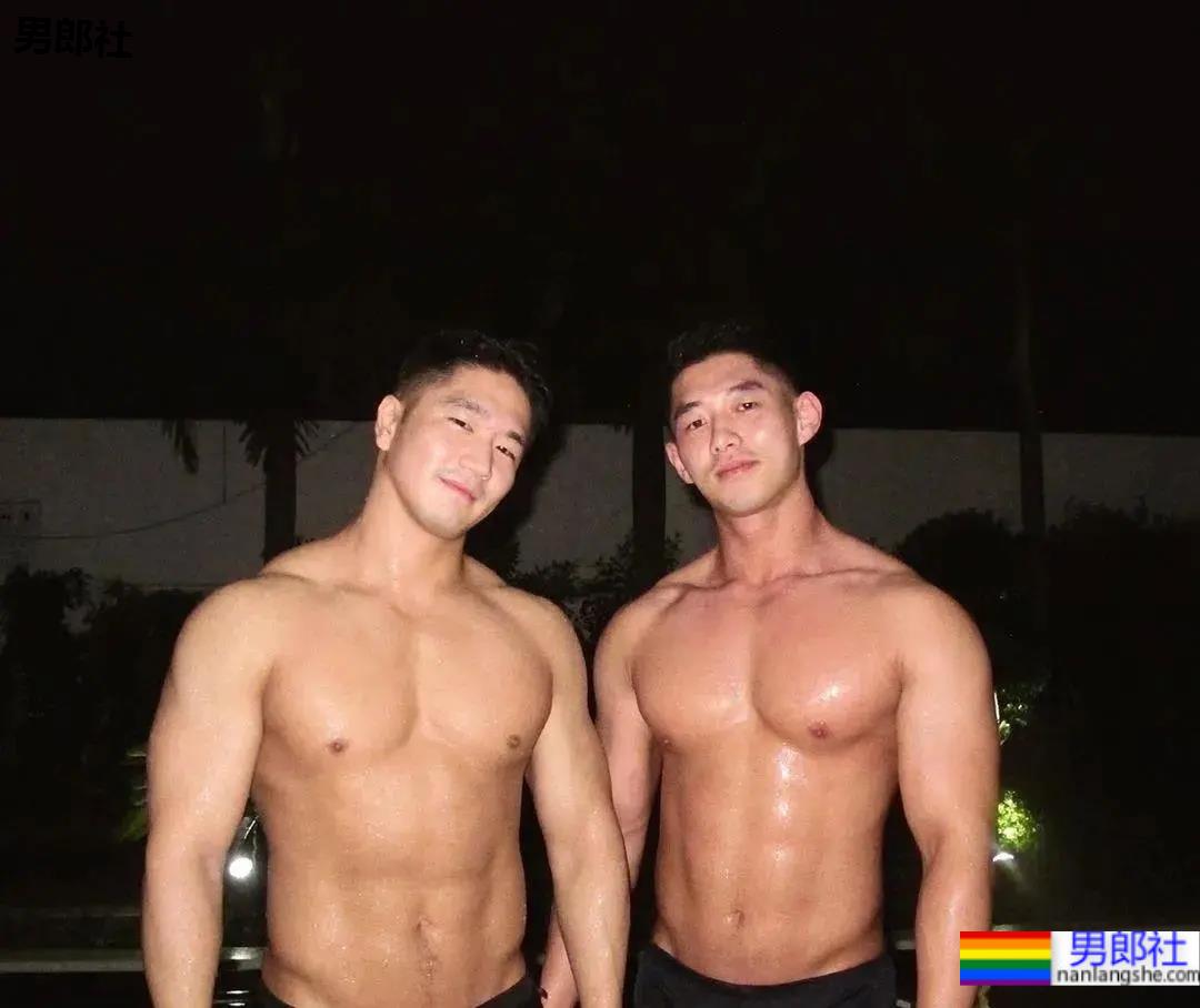 韩国名媛找个壮硕小新肉，是不是太幸福了 - 51虹马