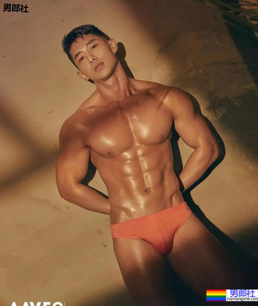 韩国名媛找个壮硕小新肉，是不是太幸福了 - 51虹马