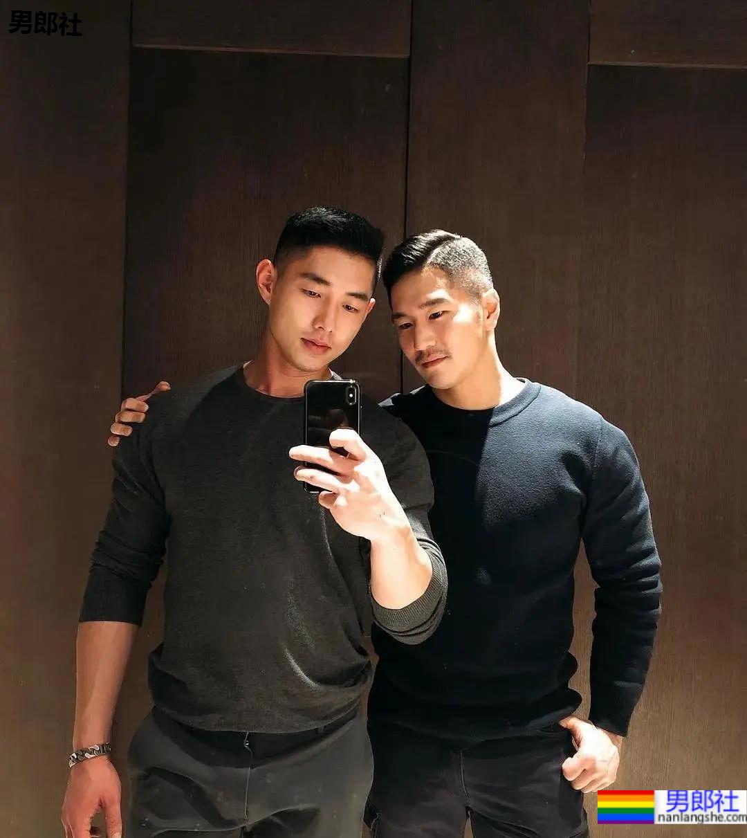 韩国名媛找个壮硕小新肉，是不是太幸福了 - 51虹马