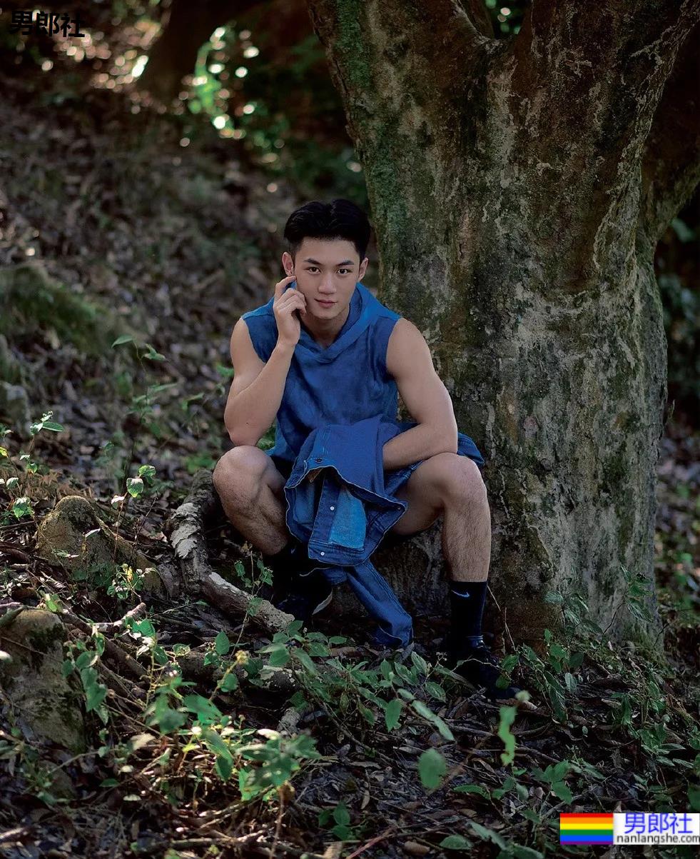 广州18岁小狼狗拍运动大片，这身材也太太太A了！ - 51虹马