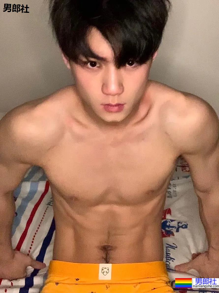 广州18岁小狼狗拍运动大片，这身材也太太太A了！ - 51虹马