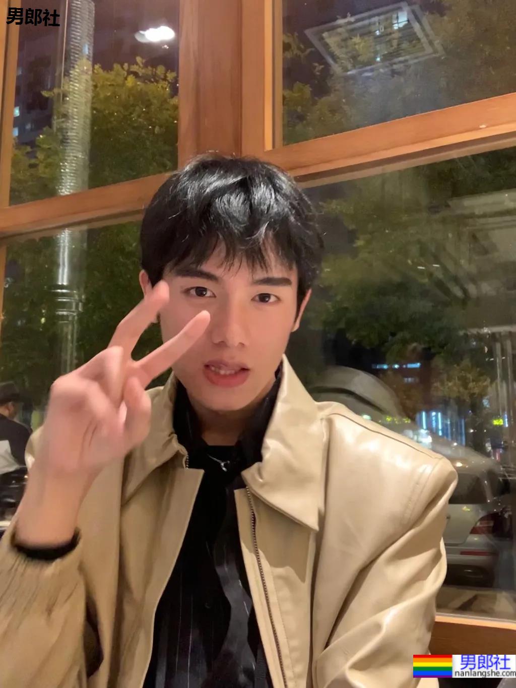 高级脸棒球小哥哥，行走的芳心纵火犯 - 51虹马