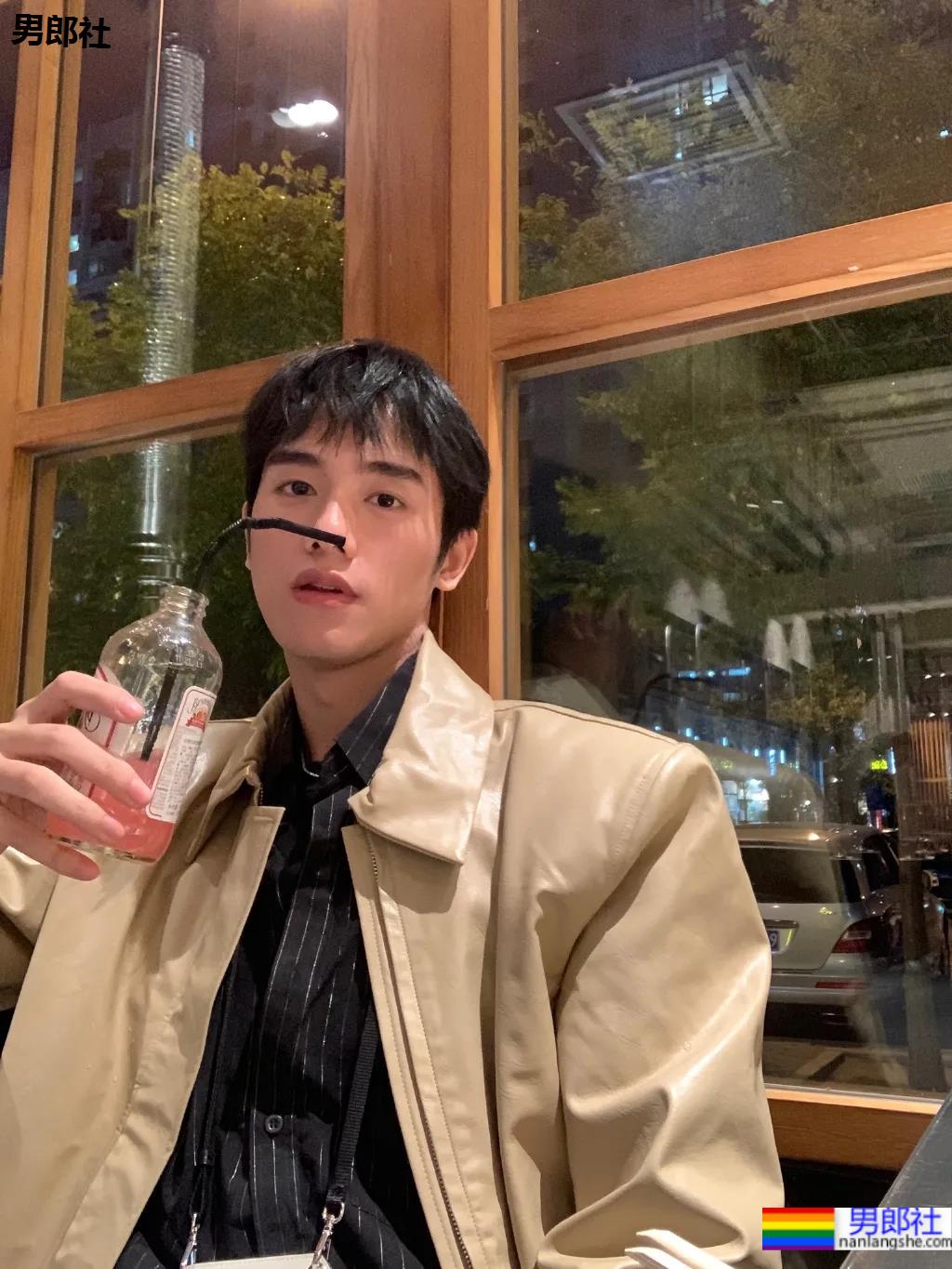 高级脸棒球小哥哥，行走的芳心纵火犯 - 51虹马