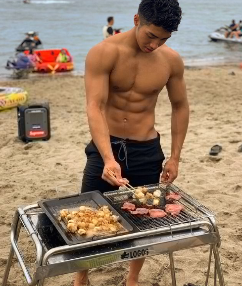 想練大肌肌？快欣賞不能錯過的日本童顏巨巨：武田大地 - 51虹马