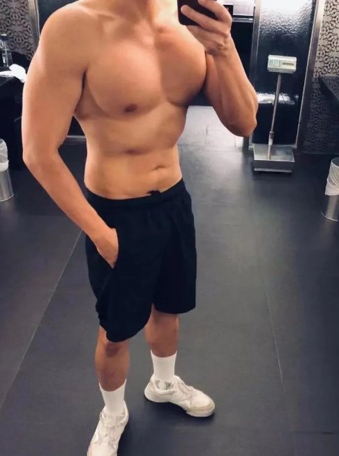 18cm的肌肉男，根本硬不起来-51虹马