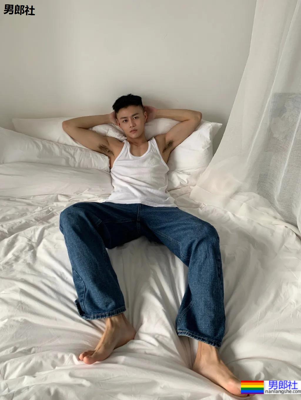 清爽帅气薄肌鲜肉小哥哥，心动！？-51虹马