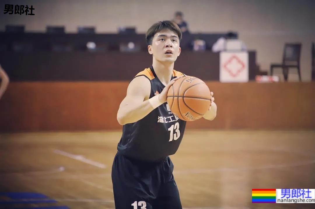 193新疆篮球体育生小哥,颜正条顺野生小狼狗,这腿我真的可以! - 51虹马 193新疆篮球体育生小哥,颜正条顺野生小狼狗,这腿我真的可以! - 51虹马