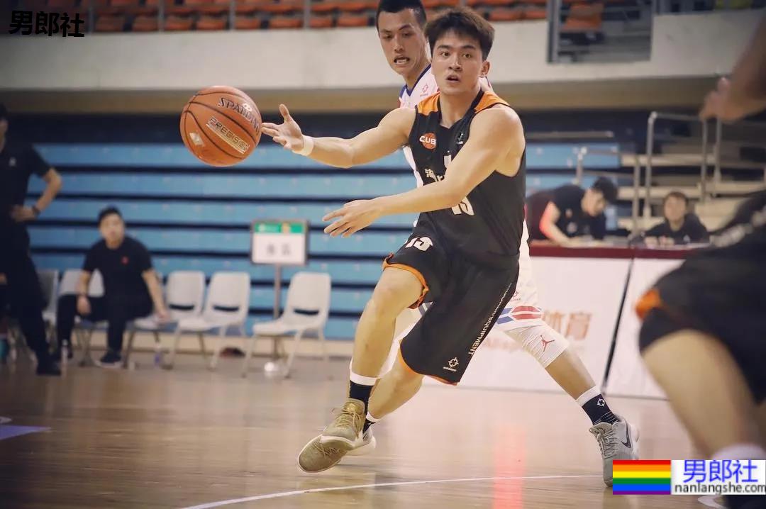 193新疆篮球体育生小哥,颜正条顺野生小狼狗,这腿我真的可以! - 51虹马 193新疆篮球体育生小哥,颜正条顺野生小狼狗,这腿我真的可以! - 51虹马