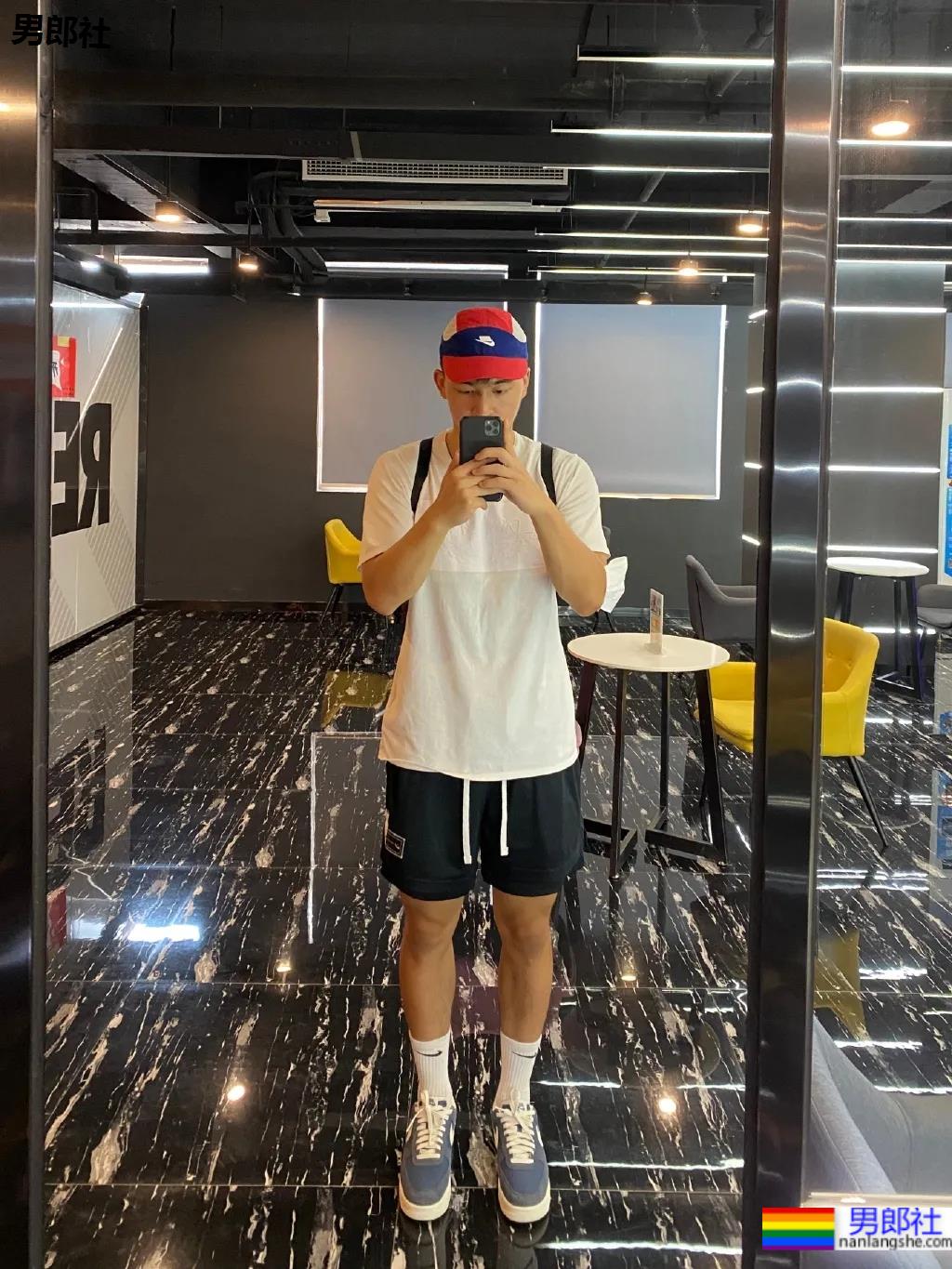 193新疆篮球体育生小哥,颜正条顺野生小狼狗,这腿我真的可以! - 51虹马 193新疆篮球体育生小哥,颜正条顺野生小狼狗,这腿我真的可以! - 51虹马