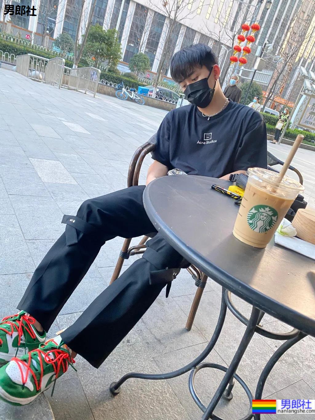 193新疆篮球体育生小哥,颜正条顺野生小狼狗,这腿我真的可以! - 51虹马 193新疆篮球体育生小哥,颜正条顺野生小狼狗,这腿我真的可以! - 51虹马