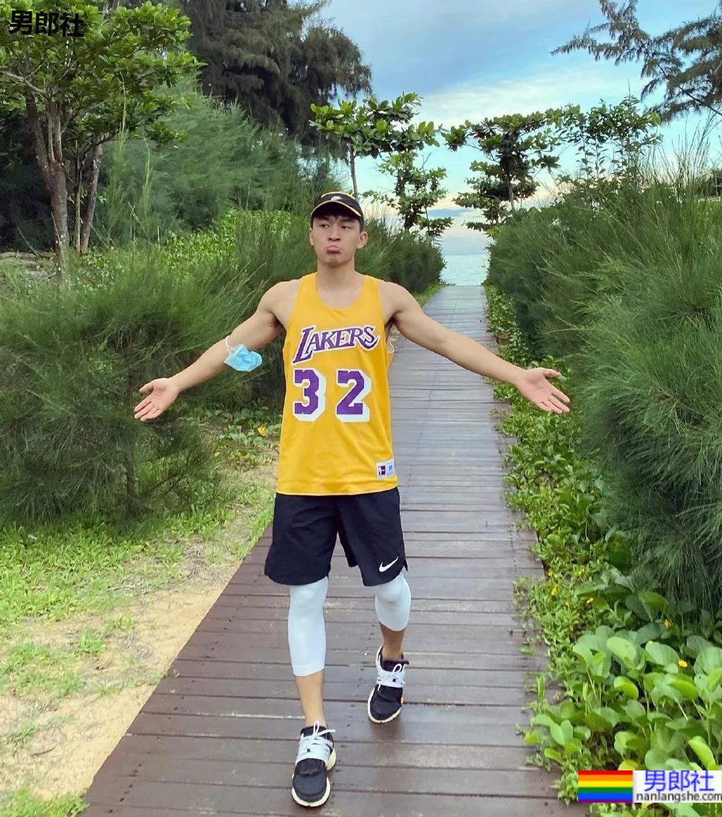 193新疆篮球体育生小哥,颜正条顺野生小狼狗,这腿我真的可以! - 51虹马 193新疆篮球体育生小哥,颜正条顺野生小狼狗,这腿我真的可以! - 51虹马