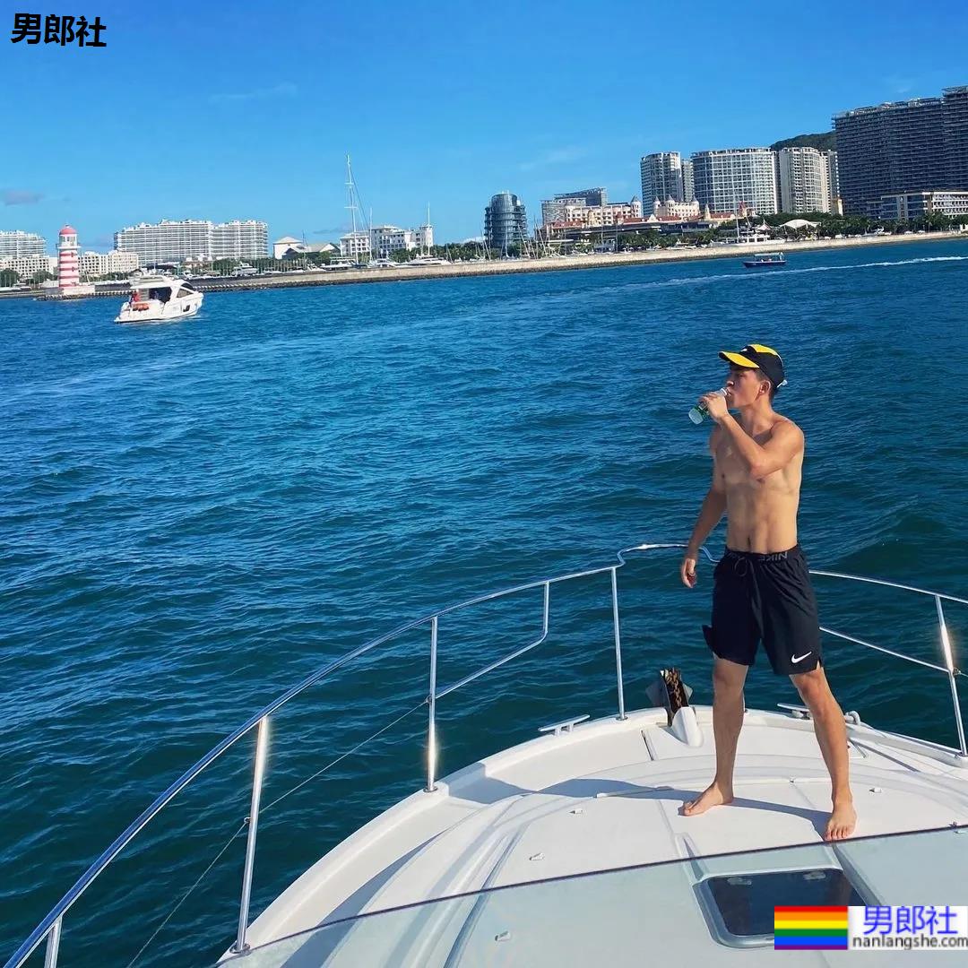 193新疆篮球体育生小哥,颜正条顺野生小狼狗,这腿我真的可以! - 51虹马 193新疆篮球体育生小哥,颜正条顺野生小狼狗,这腿我真的可以! - 51虹马