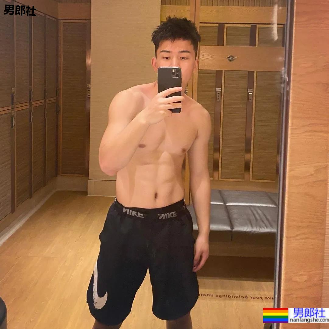 193新疆篮球体育生小哥,颜正条顺野生小狼狗,这腿我真的可以! - 51虹马 193新疆篮球体育生小哥,颜正条顺野生小狼狗,这腿我真的可以! - 51虹马