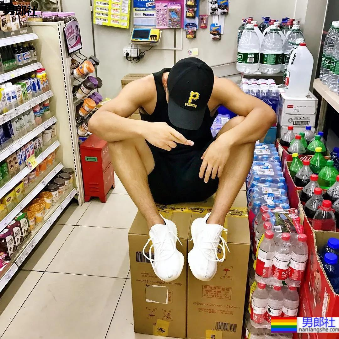 193新疆篮球体育生小哥,颜正条顺野生小狼狗,这腿我真的可以! - 51虹马 193新疆篮球体育生小哥,颜正条顺野生小狼狗,这腿我真的可以! - 51虹马