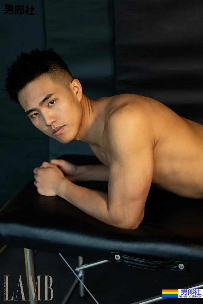 禁欲系肌肉拳击手，有一种S的气质-51虹马